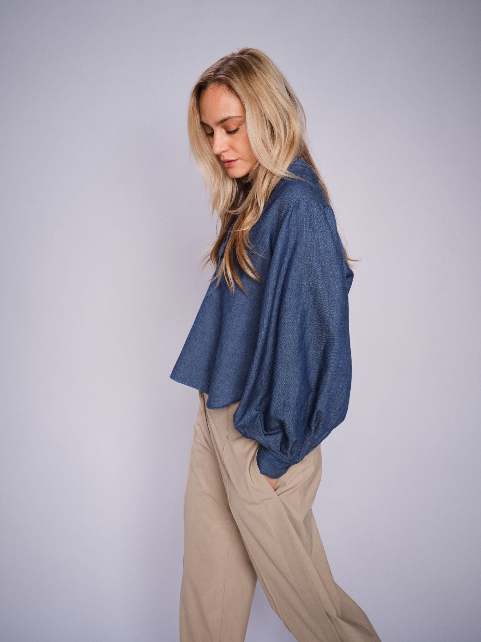 Modelshot / Dark Blue / Detail